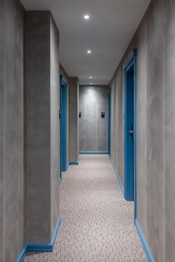 Giulia Albérgo Hotel Durrës 4*,