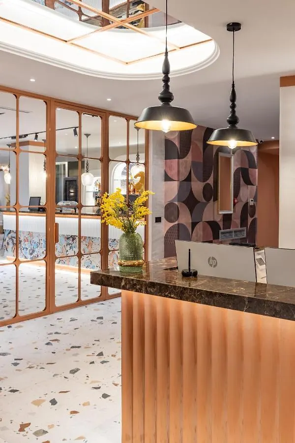 Giulia Albérgo Hotel Durrës