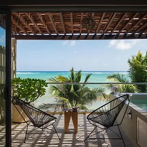 Mereva Hotel Tulum Pueblo